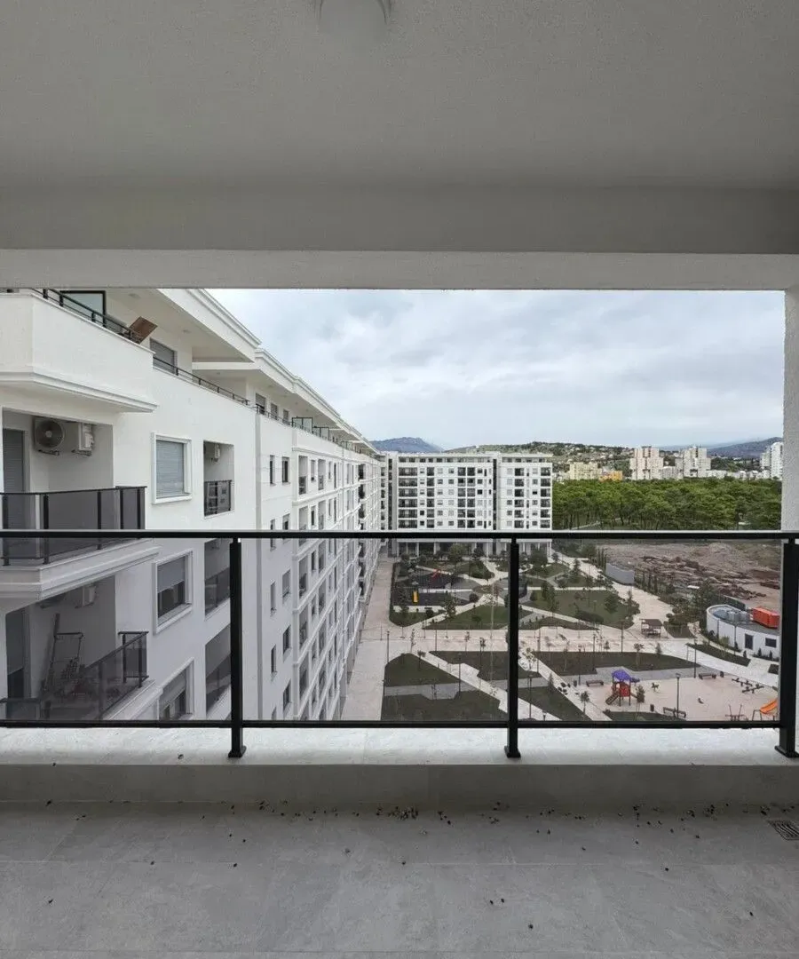 Izdavanje, dvosoban stan, 64m², Kruševac, Podgorica