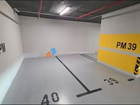 Izdavanje, trosoban stan, 95m², Savski Venac, Beograd - image 17
