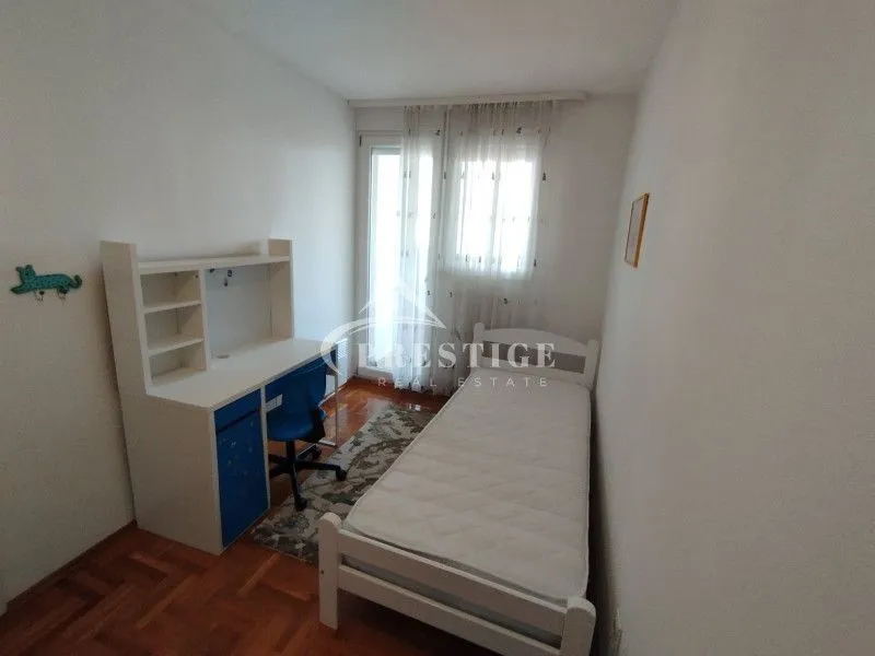 Rent, three bedroom apartment, 100m², Blok 5, Podgorica