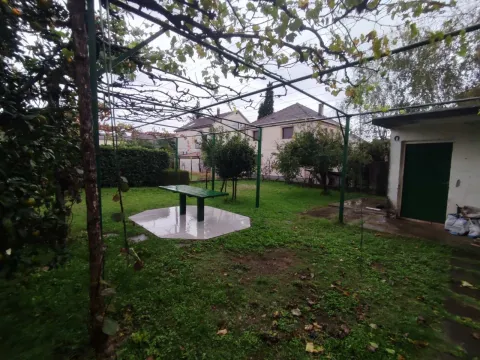 Izdavanje, kuća, 200m², Zagorič, Podgorica - image 7