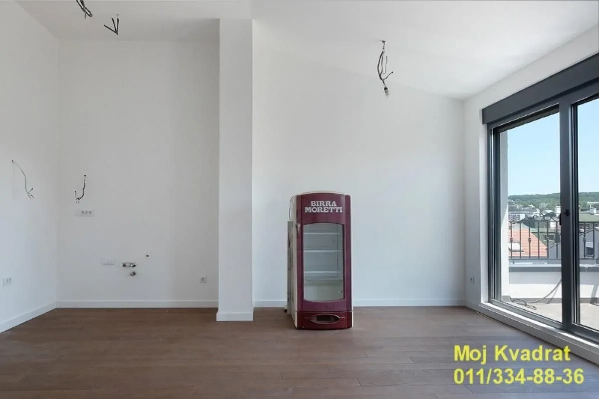 Prodaja, trosoban stan, 92m², Vukov Spomenik, Zvezdara Sve Podlokacije