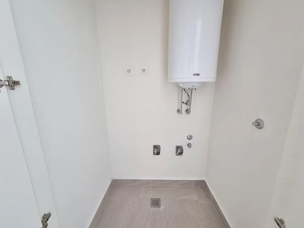 Sale, three bedroom apartment, 80m², Savski Venac, Beograd