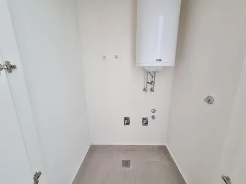 Sale, three bedroom apartment, 80m², Savski Venac, Beograd - image 12