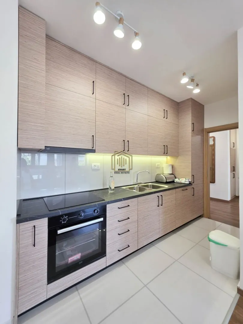 Rent, three bedroom apartment, 100m², City Kvart, Podgorica