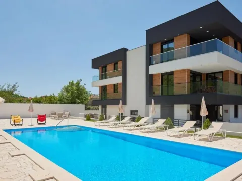 Prodaja, poslovni prostor, 382m2, Kotor Prodaja, poslovni prostor, 382m2, Kotor