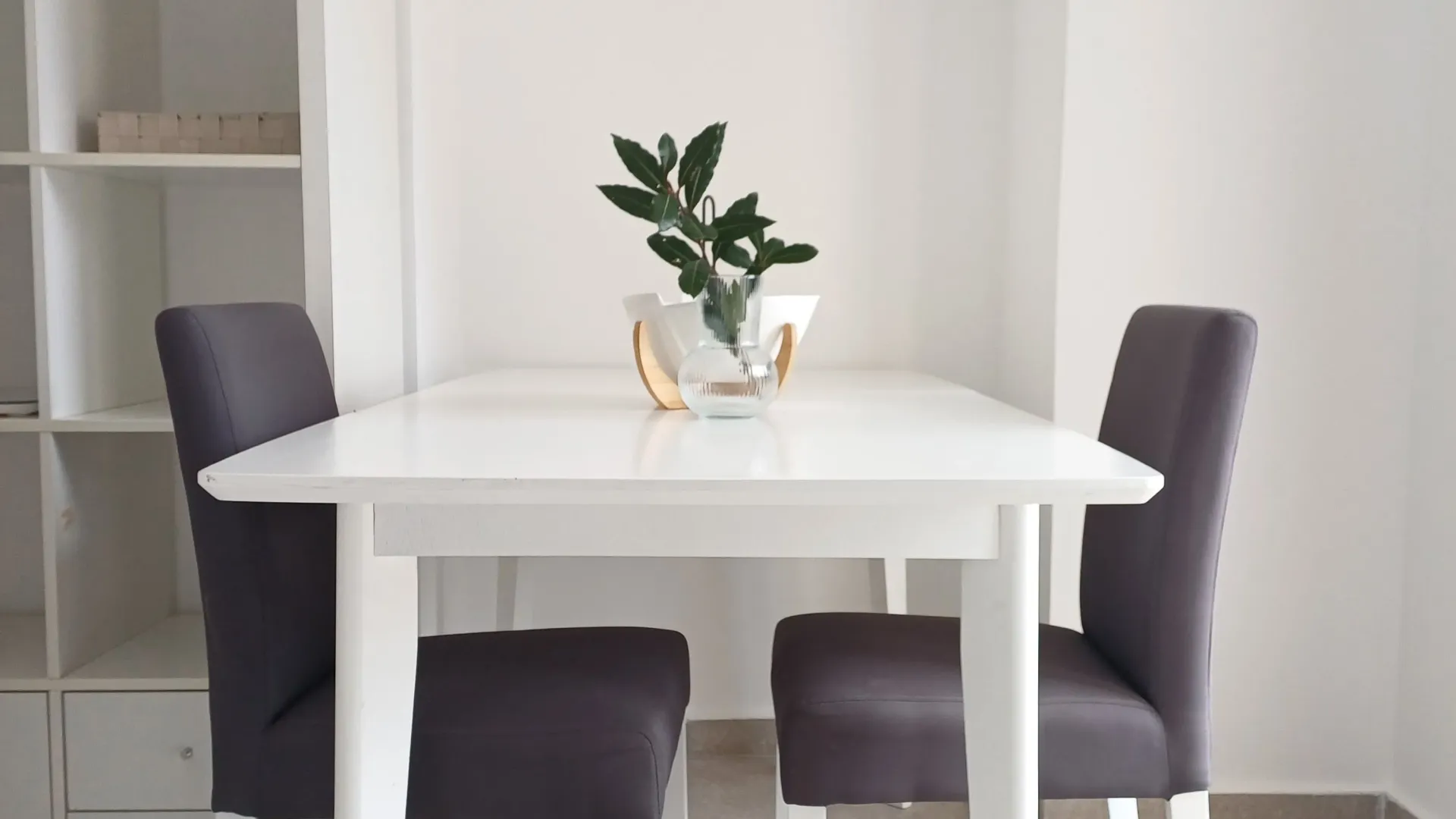Izdavanje, jednosoban stan, 55m², Lepetani, Tivat