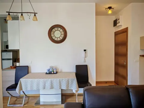 Prodaja, jednosoban stan, 52m², Bečići, Budva - image 11