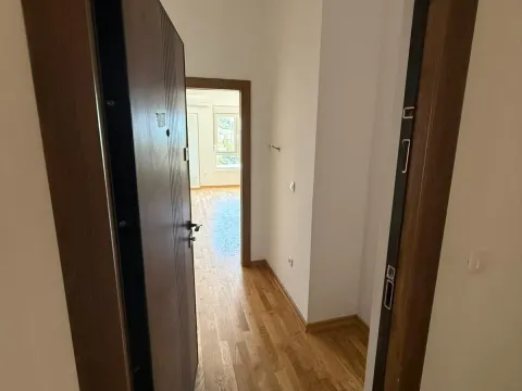 Sale, one bedroom apartment, 46m², Lazi, Budva - image 8