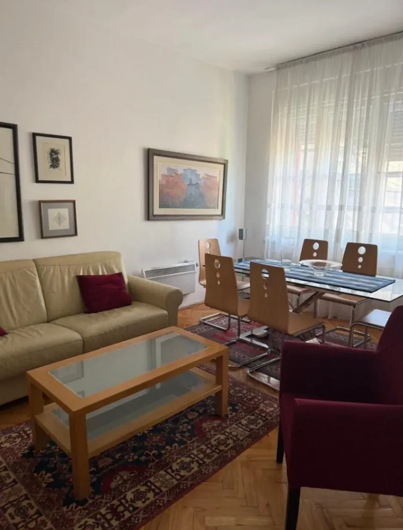 Izdavanje, jednosoban stan, 55m², Centar, Podgorica