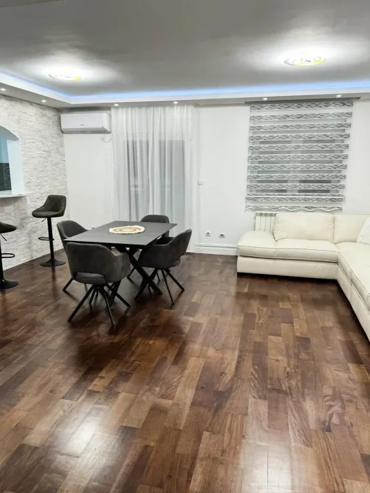 Izdavanje, trosoban stan, 120m², Zabjelo, Podgorica