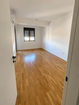 Stan in Stari Aerodrom