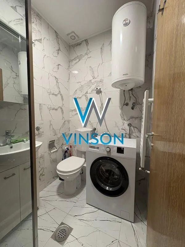 Izdavanje, dvosoban stan, 70m², Centar, Novi Sad