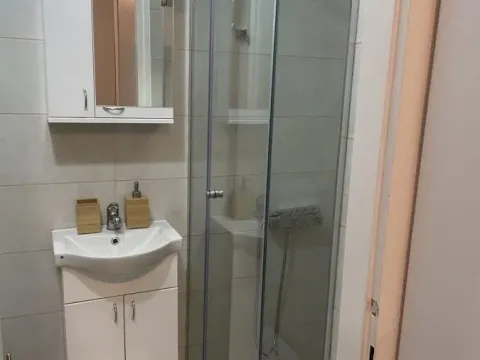 Rent, two bedroom apartment, 55m², Stari Grad, Beograd - image 9