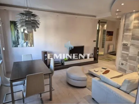 Izdavanje, dvosoban stan, 50m², Stari Grad, Beograd