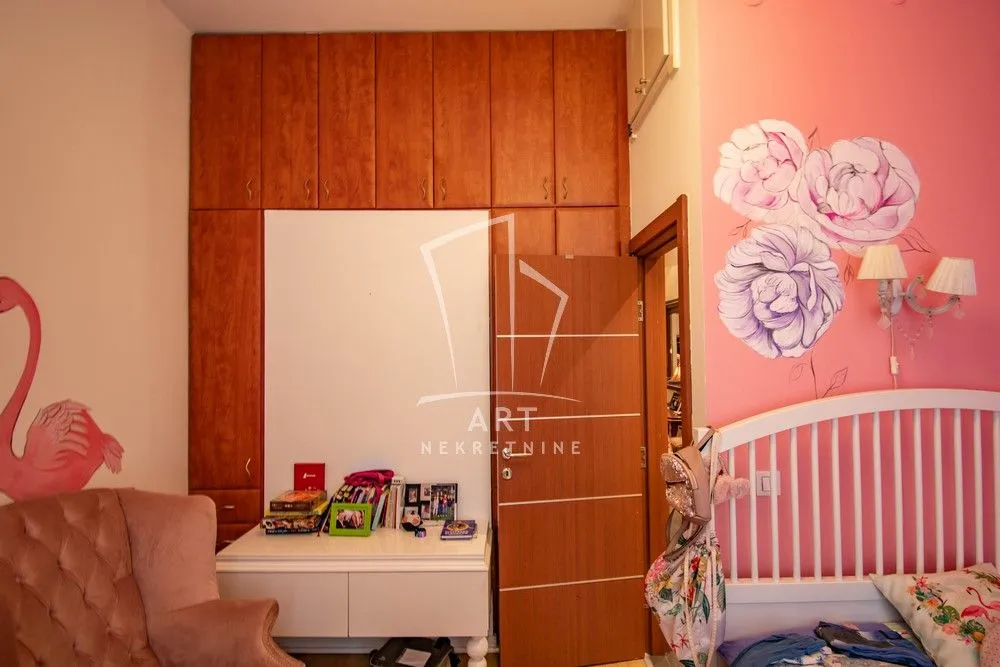 Prodaja, četvorosoban stan, 94m², Dorćol Sve Podlokacije, Beograd