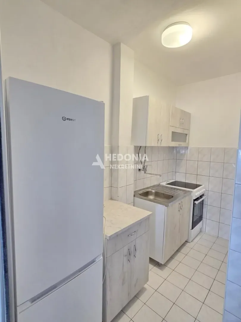 Rent, two bedroom apartment, 46m², Novi Beograd Sve Podlokacije, Beograd
