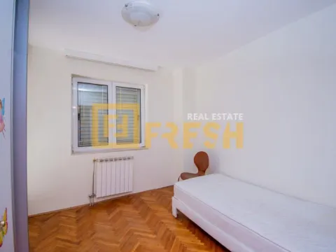 Prodaja, kuća, 600m², Zagorič, Podgorica - image 20