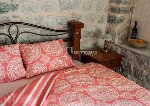 Prodaja, jednosoban stan, 54m², Dobrota, Kotor - image 6