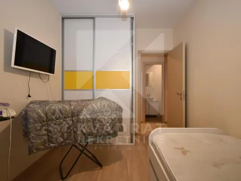 Prodaja, dvosoban stan, 75m², City Kvart, Podgorica - image 9