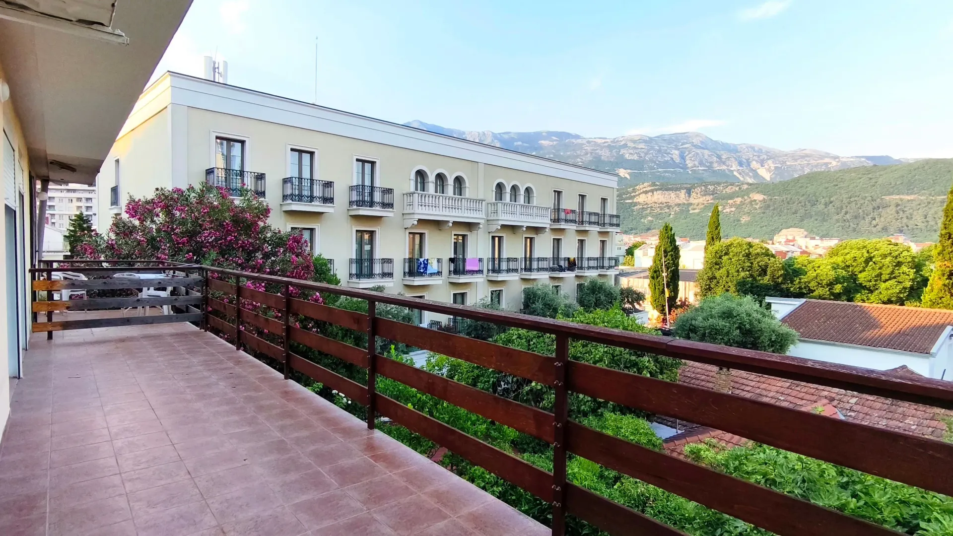 Sale, three bedroom apartment, 51m², Centar, Budva