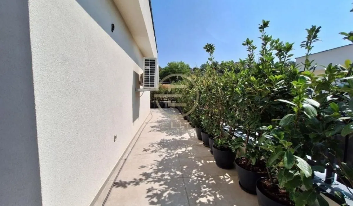 Prodaja, stan, 145m², Sremska Kamenica, Petrovaradin