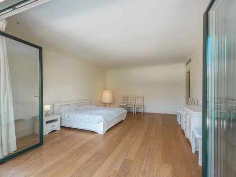 Izdavanje, dvosoban stan, 148m², Porto Montenegro, Tivat - image 8