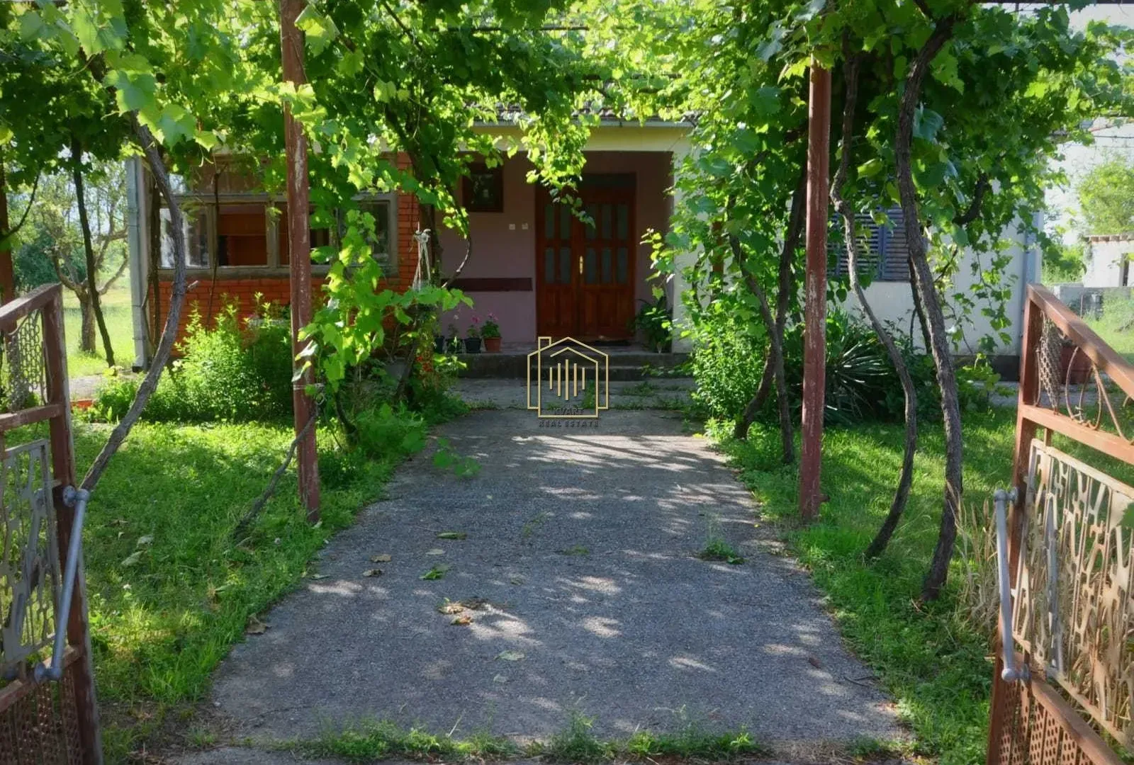 Sale, house, 112m², Danilovgrad, Crna Gora