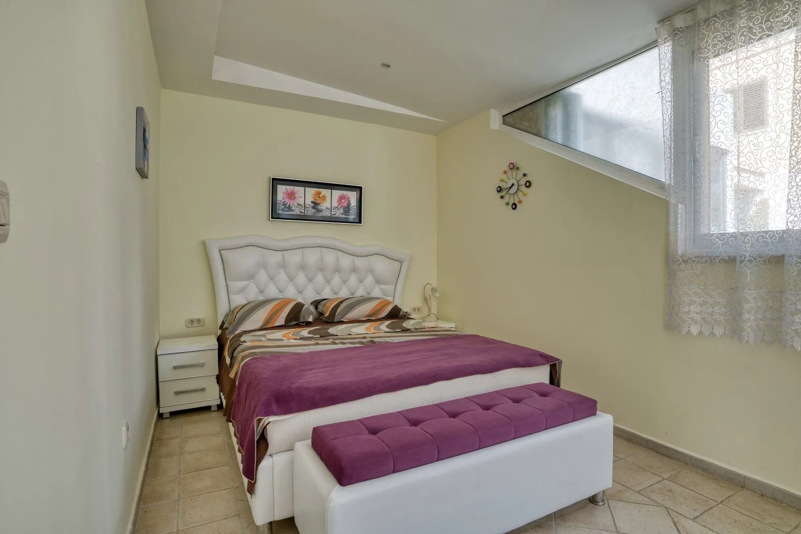 Sale, two bedroom apartment, 117m², Sveti Stefan, Budva