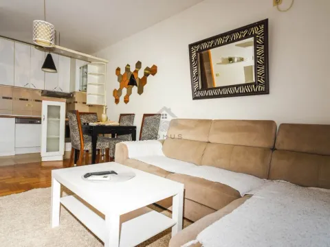 Rent, one bedroom apartment, 45m², Stari Aerodrom, Podgorica - image 1