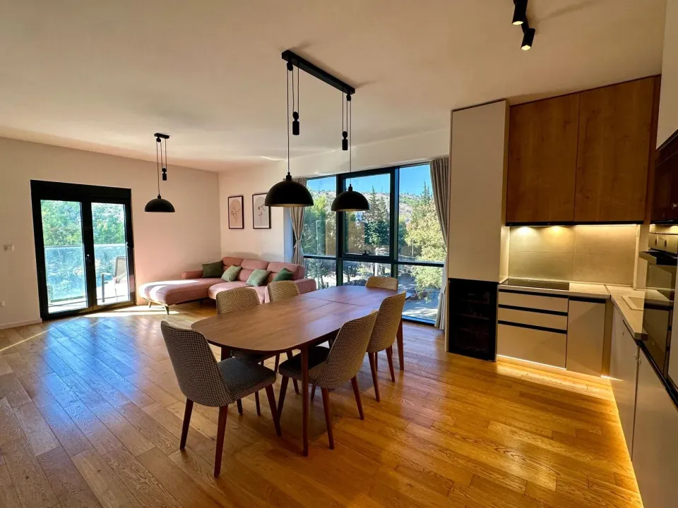 Prodaja, trosoban stan, 100m², Zagorič, Podgorica