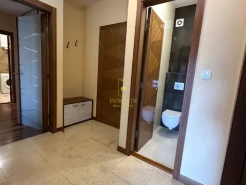 Izdavanje, dvosoban stan, 75m², Centar, Podgorica - image 7