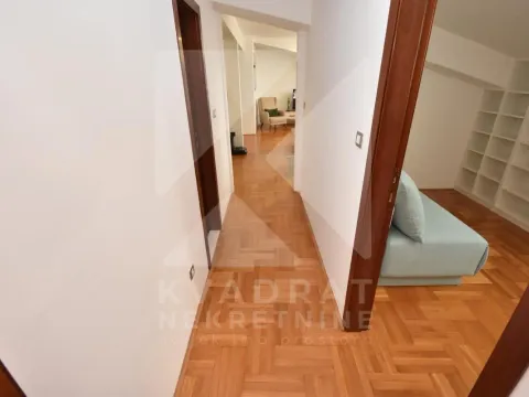 Izdavanje, dvosoban stan, 71m², Stari Aerodrom, Podgorica - image 15