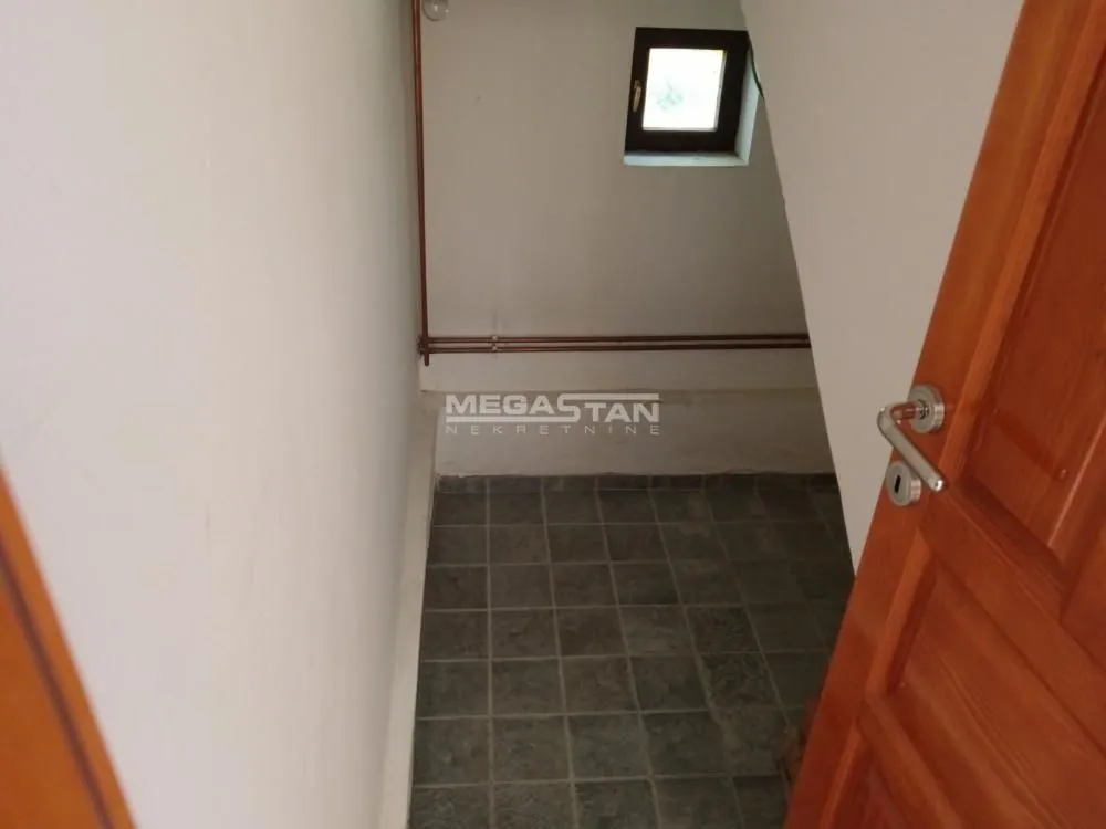 Prodaja, kuća, 191m², Lazarevac, Beograd