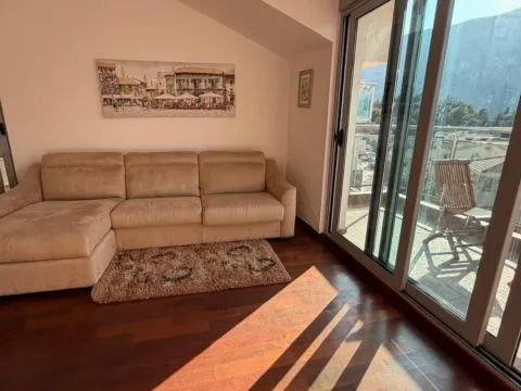 Prodaja, dvosoban stan, 62m², Dobrota, Kotor - image 16