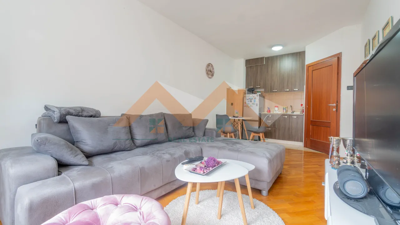 Sale, two bedroom apartment, 57m², Kod Big Fashion-a, Podgorica