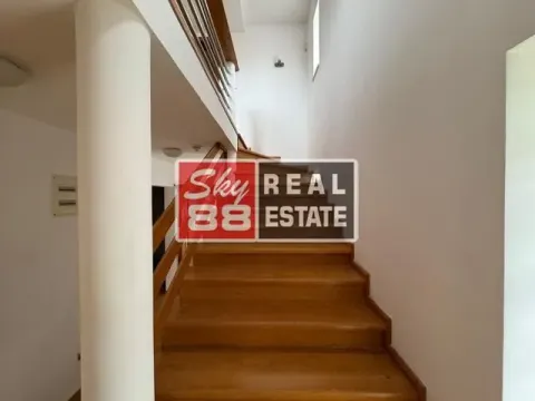 Izdavanje, kuća, 250m², Savski Venac, Beograd - image 6