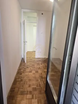 Izdavanje, trosoban stan, 78m², Vračar Hram, Vračar Sve Podlokacije - image 7