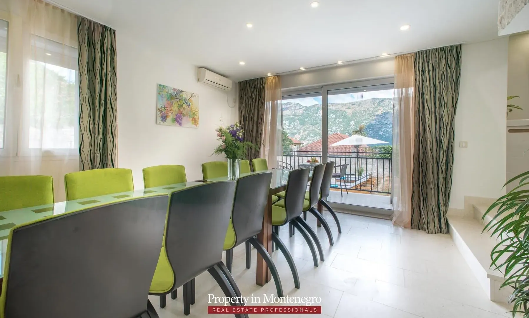 Prodaja, kuća, 350m², Stoliv, Kotor