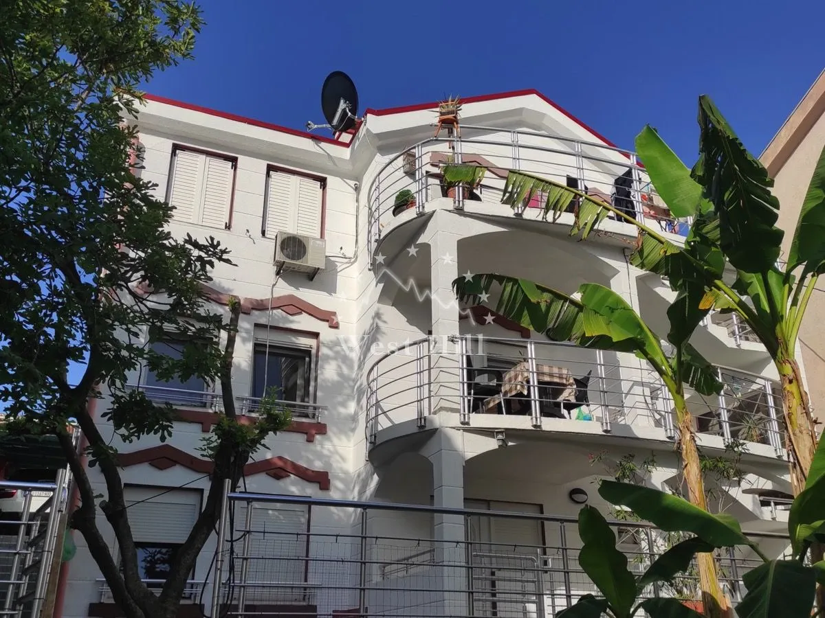 Prodaja, kuća, 387m², Herceg Novi, Crna Gora