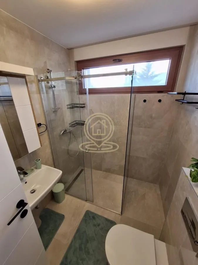 Izdavanje, trosoban stan, 90m², Lekino Brdo, Voždovac Sve Podlokacije