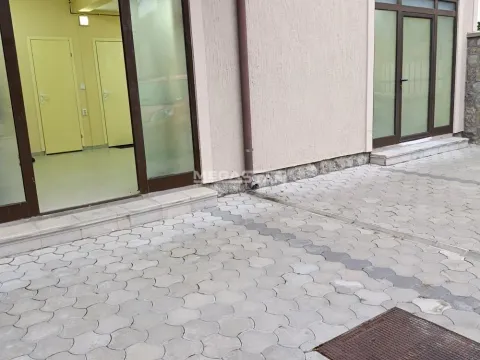 Izdavanje, poslovni prostor, 40m², Pančevo, Srbija - image 4