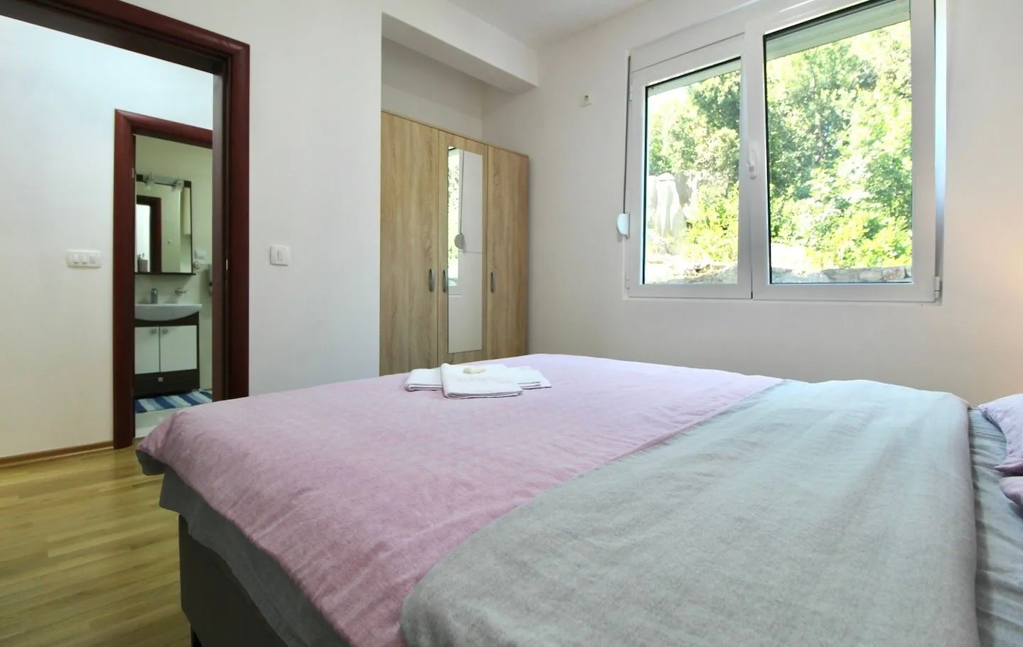 Daily-rent, two bedroom apartment, 100m², Dobre Vode, Bar