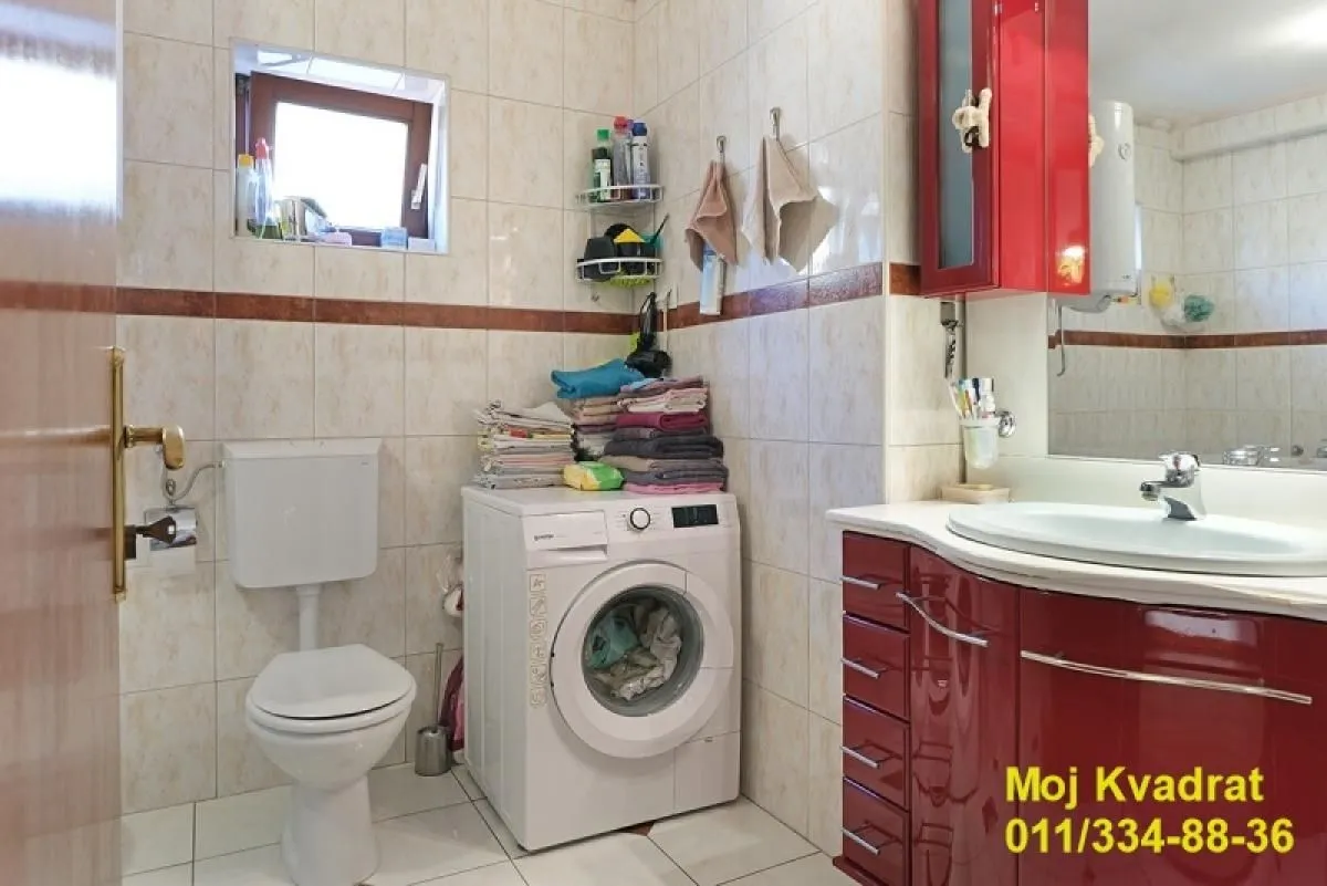 Sale, four bedroom apartment, 104m², Stari Grad, Beograd