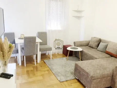 Rent, one bedroom apartment, 36m², Stari Aerodrom, Podgorica - image 1