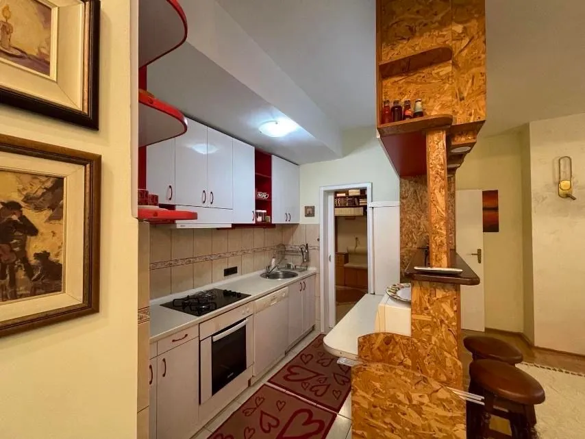 Rent, two bedroom apartment, 76m², Centar, Podgorica