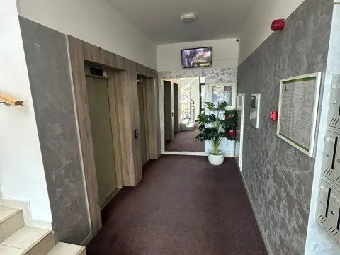 Rent, one bedroom apartment, 47m², City Kej, Podgorica - image 6