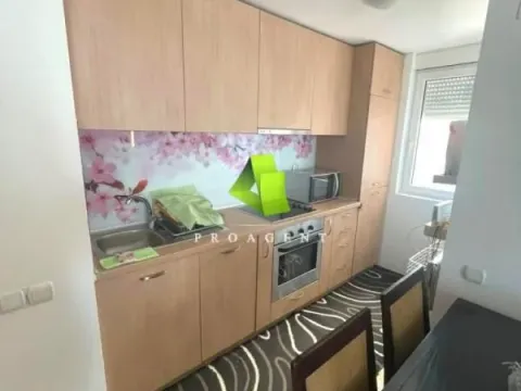 Rent, two bedroom apartment, 55m², Medijana, Niš - image 11