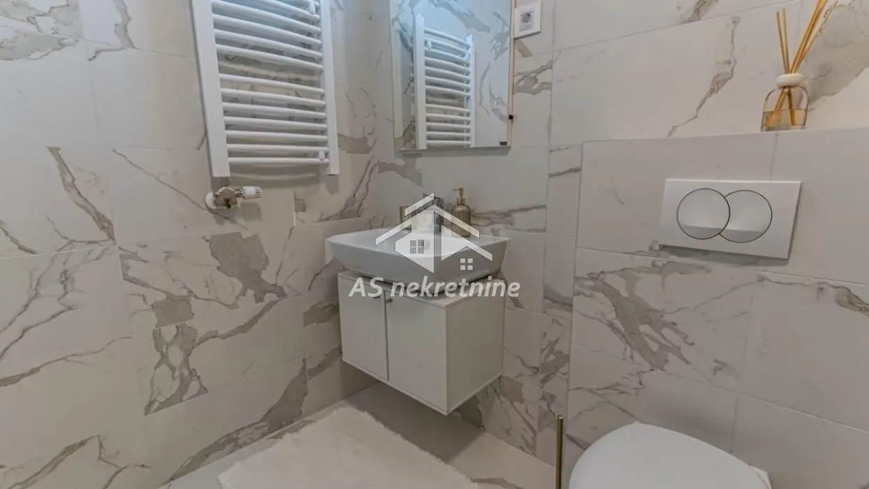 Izdavanje, dvosoban stan, 49m², Fon (Fon - Bilećka), Voždovac Sve Podlokacije