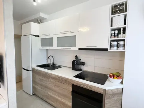 Rent, three bedroom apartment, 72m², City Kvart, Podgorica - image 11