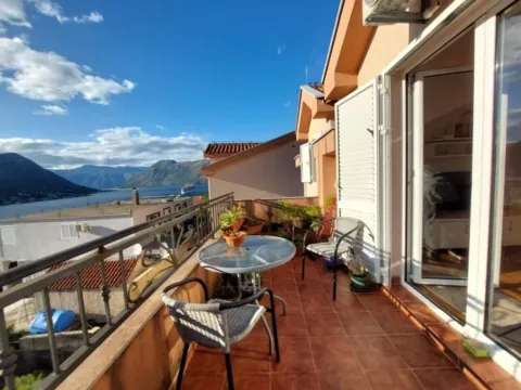 Prodaja, dvosoban stan, 62m², Dobrota, Kotor - image 3